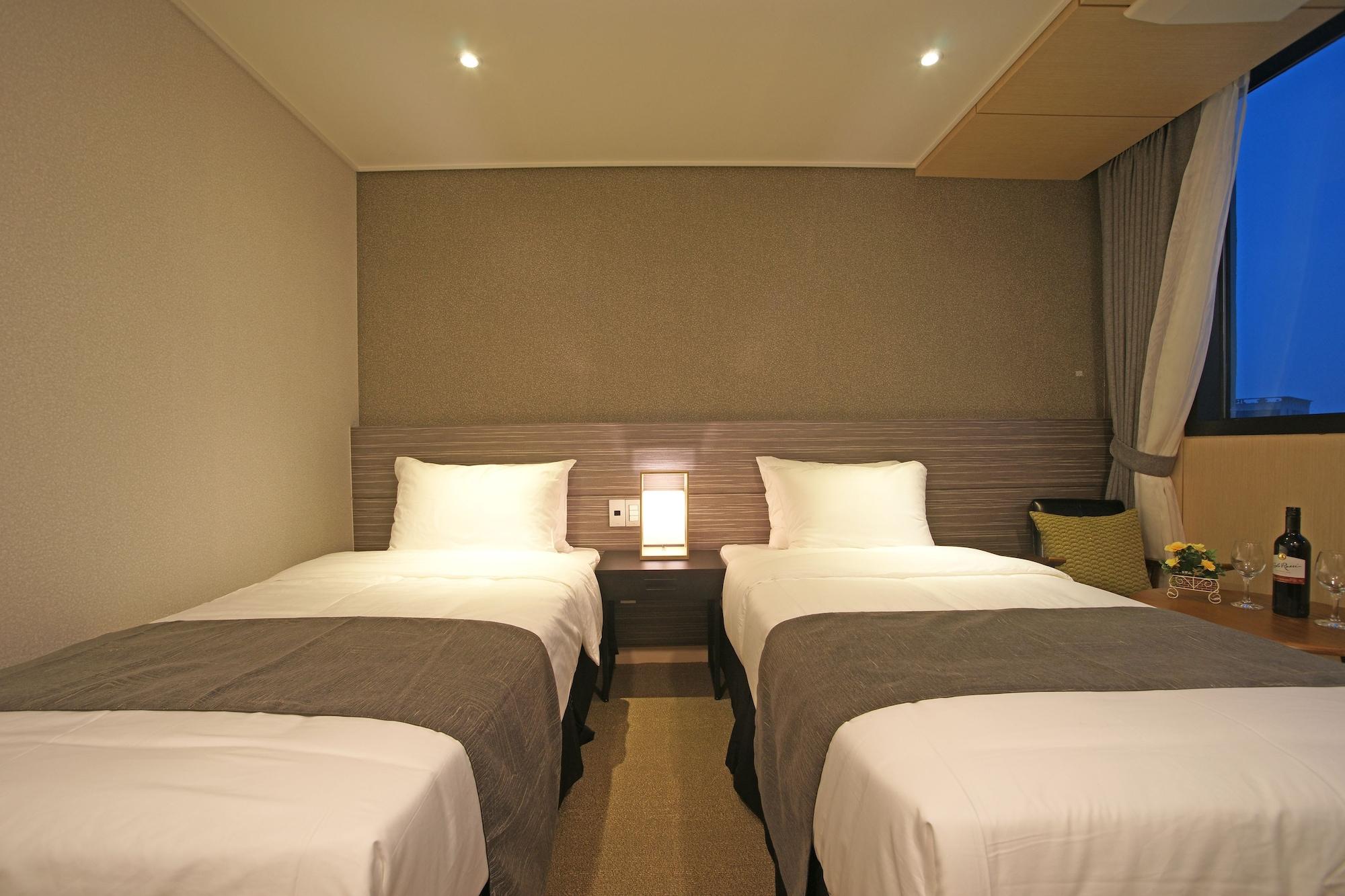 I-Jin Hotel Csedzsu Kültér fotó