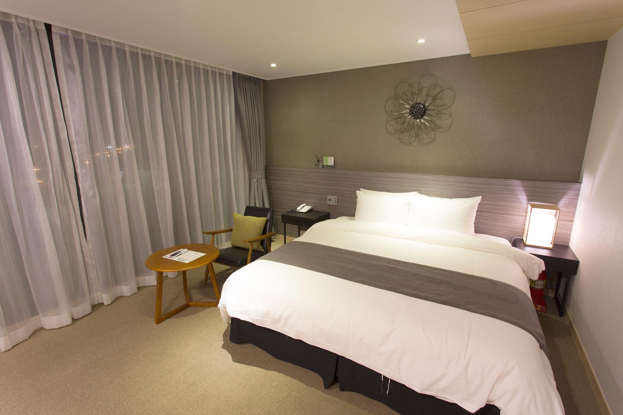 I-Jin Hotel Csedzsu Kültér fotó