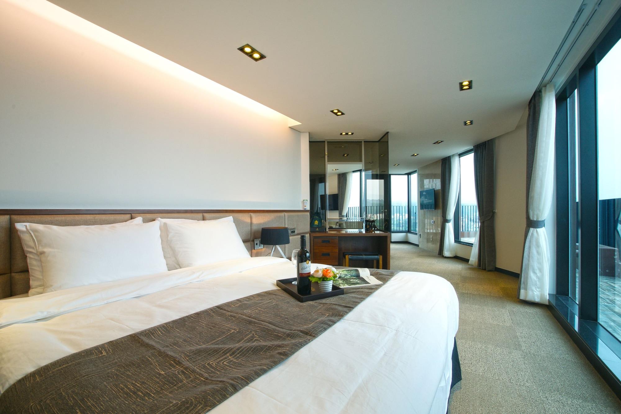 I-Jin Hotel Csedzsu Kültér fotó