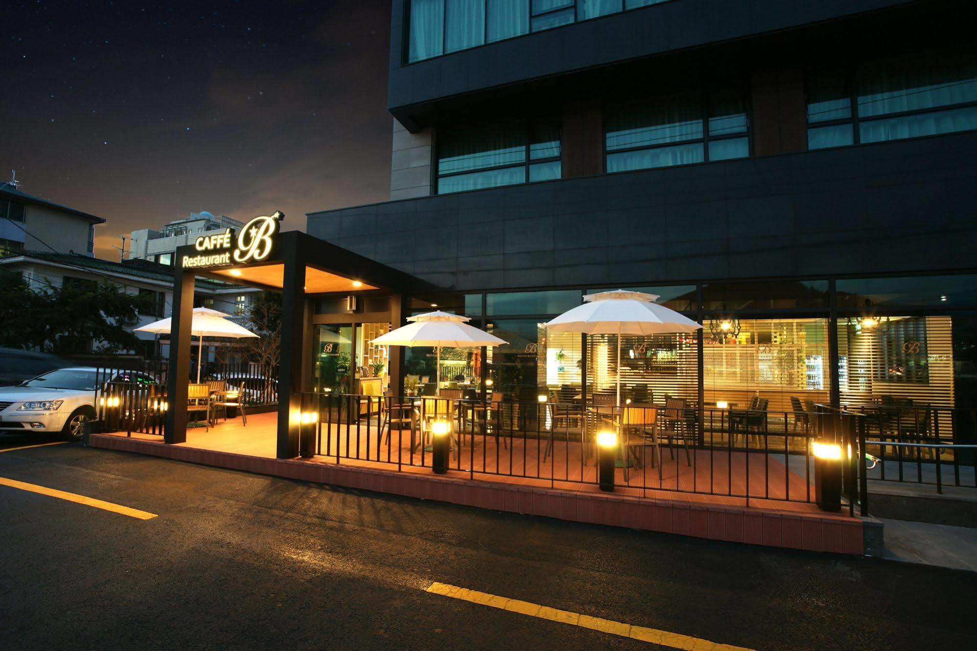 I-Jin Hotel Csedzsu Kültér fotó