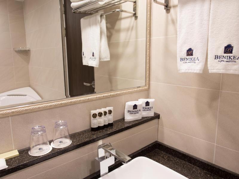 I-Jin Hotel Csedzsu Kültér fotó